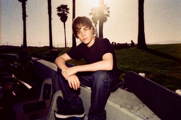 Justin Bieber posing - Californ...