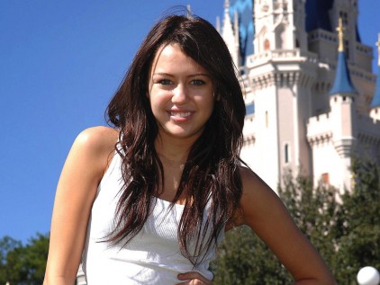 Miley Cyrus Magic Kingdom backd...
